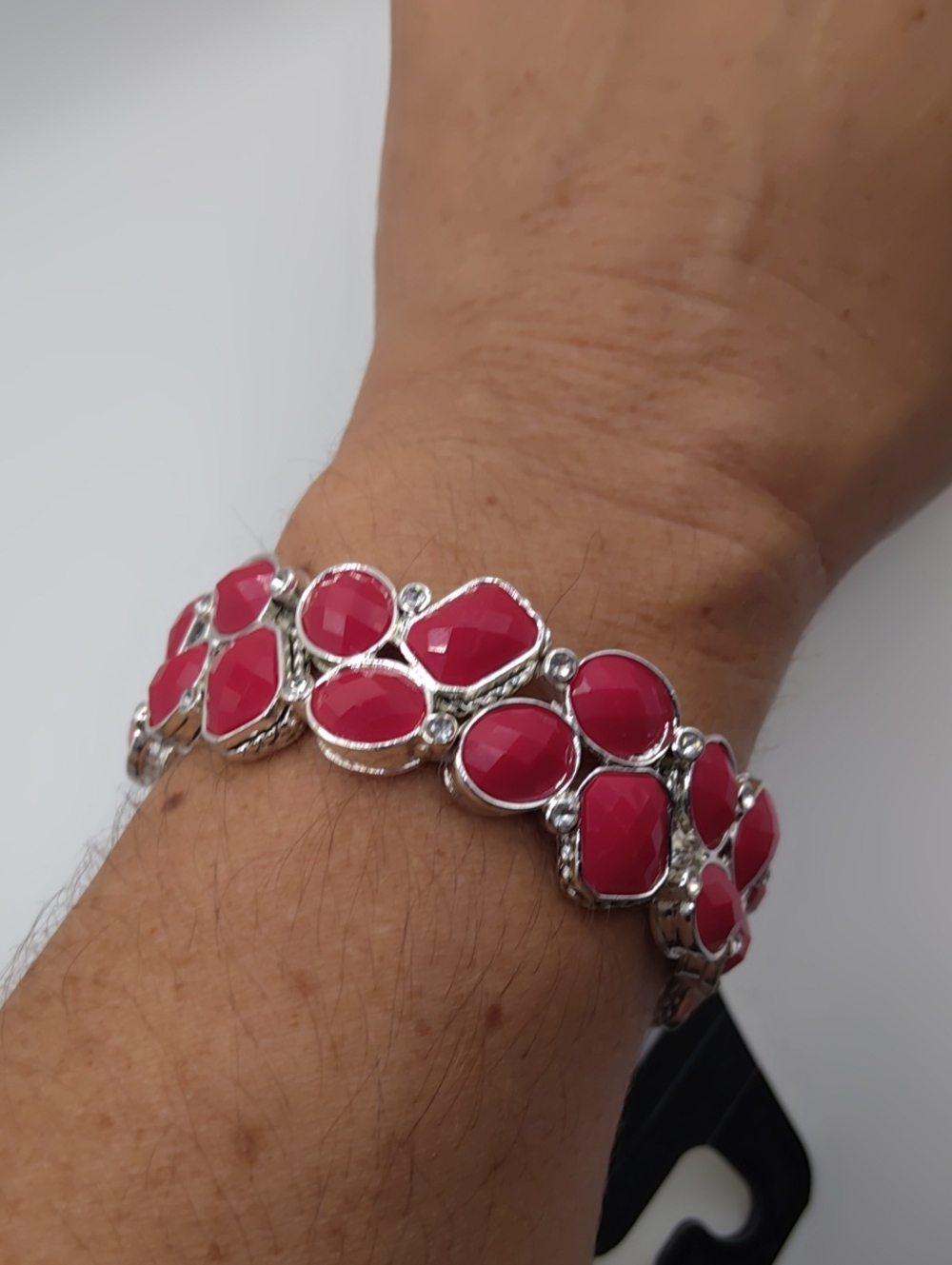 Napier Silver Tone and Strawberry Colored Cabochons Sz 7 - Picture 7 of 7